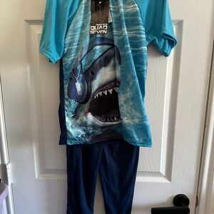 Quad Seven Shark Graphic 2pc Pajama Set NWT Boys Size 12/14